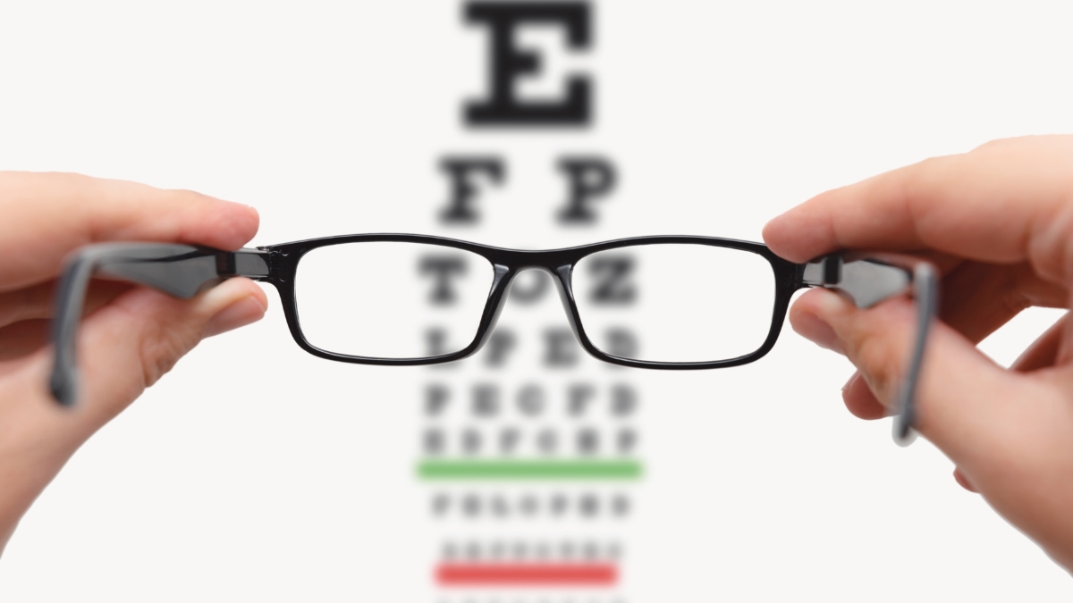 vision screening glasses