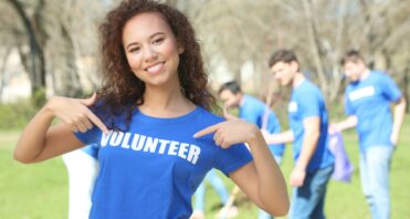 Volunteer teens